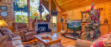 Maison, plusieurs lits (Smoky Mountain Getaway #435) | Salle de séjour