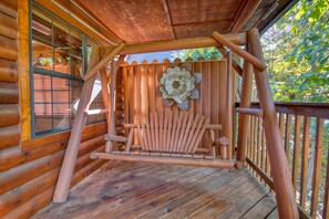 House, Multiple Beds (Smoky Mountain Getaway #435) | Balcony