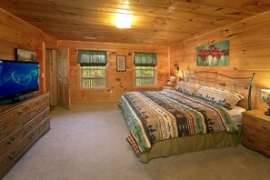 House, Multiple Beds (Private Paradise #2810)