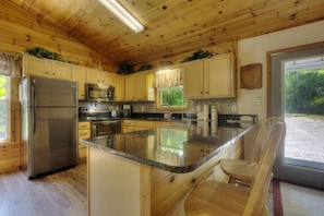 Private kitchen - River Sounds #121 (Sevierville)