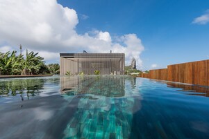 Outdoor pool, sun loungers