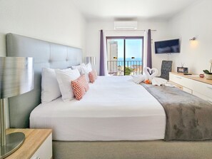1 bedroom, iron/ironing board, free WiFi, bed sheets - Apartamento Praia Rocha Vista Mar Ambar (Portimão)