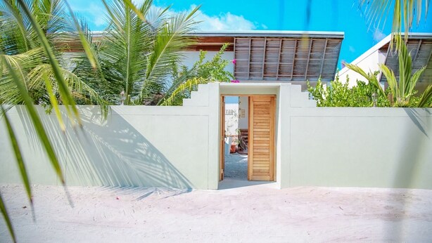 Front of property - Himeyn Beach Retreat (Hanimaadhoo)