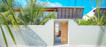 ฮิเมน บีช รีทรีท