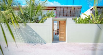 Himeyn Beach Retreat