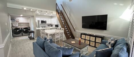 Smart TV, DVD player, books, stereo