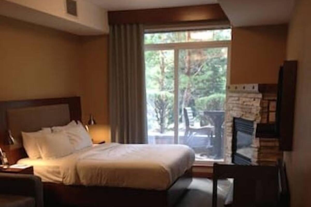 Executive-Studiosuite | Hochwertige Bettwaren, Daunenbettdecken, Pillowtop-Betten