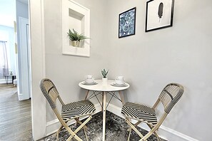 Dining - Global Cup The Local Hotspot Same Day Bookings, Walkable! (Dallas)