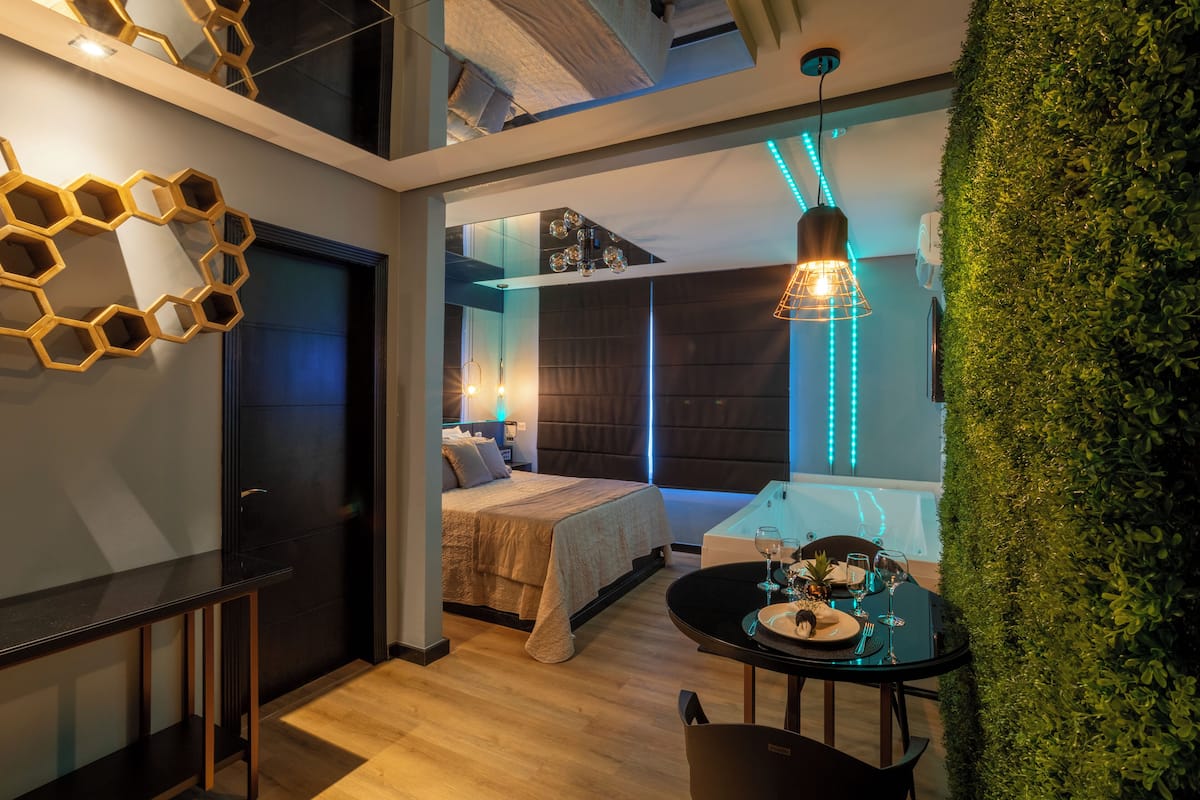 1 chambre, décoration personnalisée, ameublement personnalisé