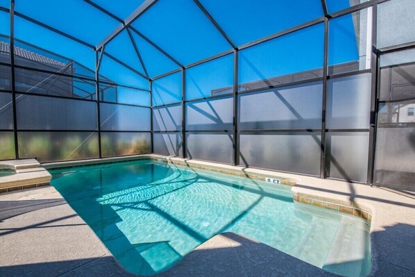 Villa (5 bedroom 5 bathroom in Storey Lake)