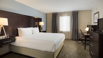 1 bedroom, in-room safe, iron/ironing board, free WiFi