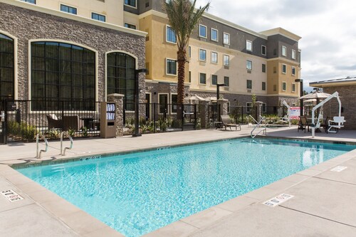 Free Breakfast. Pool & Hot Tub. Gym. Close to Amazon!