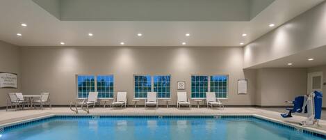 Piscine intérieure