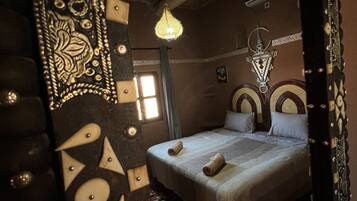 Chambre Double Confort | Décoration personnalisée, ameublement personnalisé, Wi-Fi gratuit