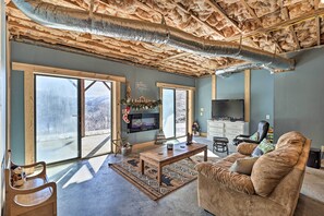 Fernseher, Kamin, Videospielkonsole