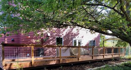 Relax on the RanchâŠ..HOT TUB, SHEEP