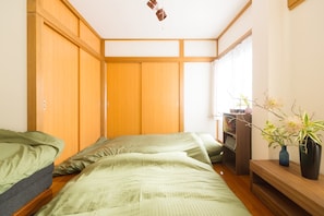 Superior Apartment | 1 bedroom, iron/ironing board, free WiFi, bed sheets