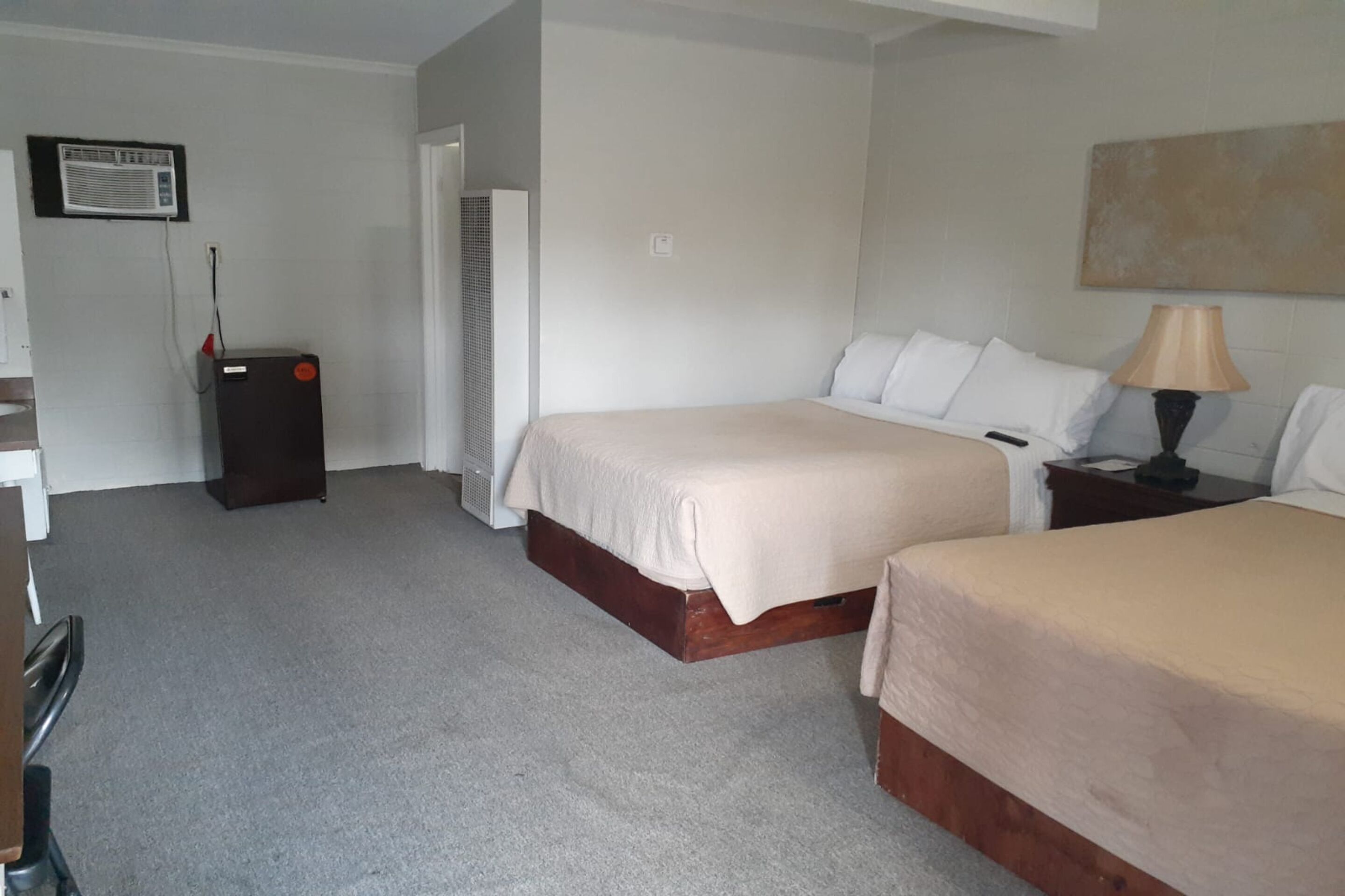 Free WiFi, bed sheets