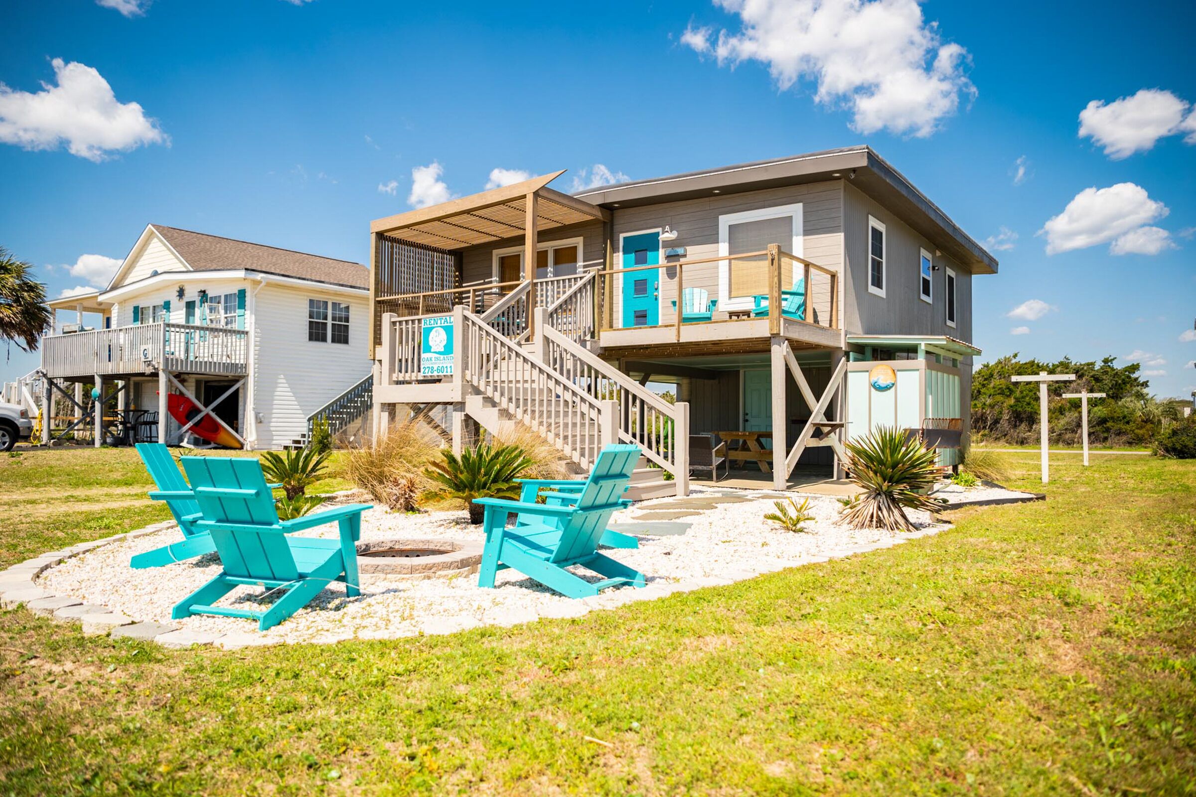 Conch West: 2nd Row, Single Level, West End, Updated, Modern Beach Cottage