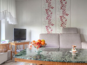 TV - Am Dohlenberg by Interhome (Schwalenberg)