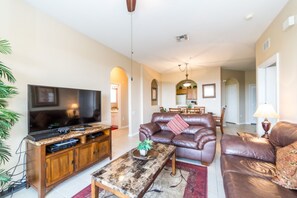 Apartment (3 Bedroom Condo) | Living room