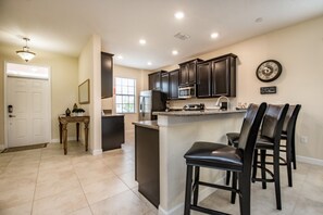 Villa (5 Bedroom in Champions Gate) | Private kitchen