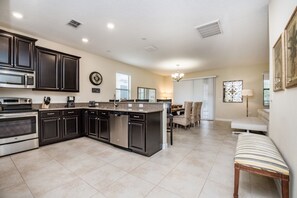 Villa (5 Bedroom in Champions Gate) | Private kitchen