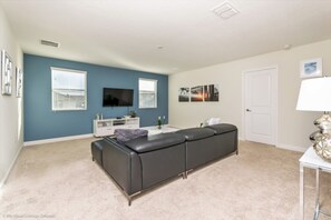 Villa (9020HS) | Living room