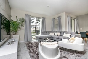 Apartment (1568PD00) | Living room