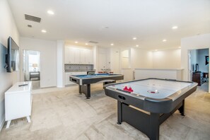 Villa (7000OS00) | 11 bedrooms, free WiFi