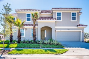 Villa (7000OS00) | Exterior - Oakwood Street Villa Solterra (Davenport)