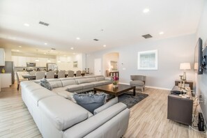 Villa (7000OS00) | Living room