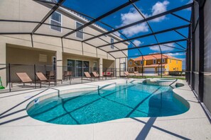 Villa (7000OS00) | 11 bedrooms, free WiFi