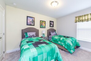 Villa (The Ultimate 5 Bedroom 4 Bathroom Sol) - The Ultimate 5 Bedroom 4 Bathroom Solterra (Davenport)