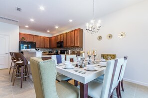 Vila (5244OA Luxury 6 Bedroom 4.Bath Home ) | Dapur pribadi