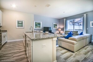 Apartment | 4 bedrooms, free WiFi