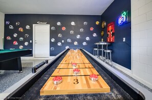 Villa | Spielezimmer