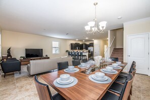 Villa (1417WW Amazing Champions Gate 9 Bedro) | Private kitchen