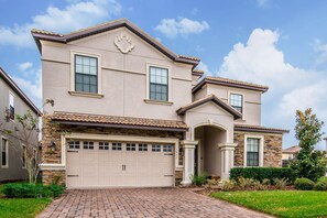 Exterior - 1417ww Amazing Champions Gate 9 Bedroom 5 Bath (Davenport)