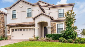 Unclassified image, 5 of 73, button - 1417ww Amazing Champions Gate 9 Bedroom 5 Bath (Davenport)