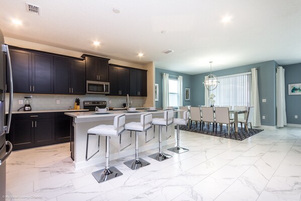 Huvila (1565TL  Champions Gate Furnished 6 Be) | Yksityinen keittiö