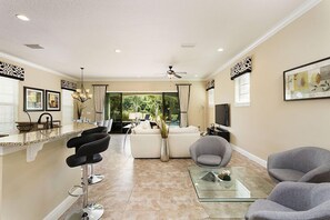 Villa (Exceptional 5 Bedroom Property On Reu) | Exterior