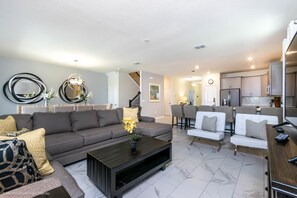 House (Luxury Lake View 8 BR Villa With Game) | Living room | Flat-screen TV - Luxury Lake View 8 BR Villa With Games Room 2965fs (Kissimmee)