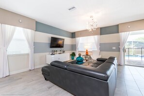 Villa | Living room | Flat-screen TV