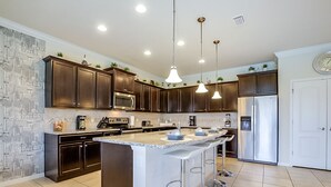 วิลล่า (8817MD Lake Front 9 Bedroom 6 Bathro) | ครัวส่วนตัว
