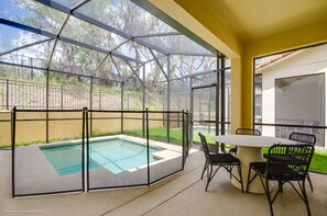 Villa | 5 bedrooms, iron/ironing board, free WiFi - Fantastic Resort 5 Bed 5 Bath Villa With Pool (Kissimmee)