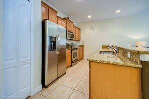 Apartment (8962CUBAN) | Exterior