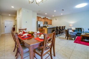 Apartment (8962CUBAN) | Exterior