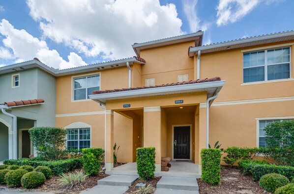 Apartment (8962CUBAN) | Exterior