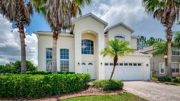 Villa (Luxury 5 Bedroom 4 Bath Villa With B) | Exterior